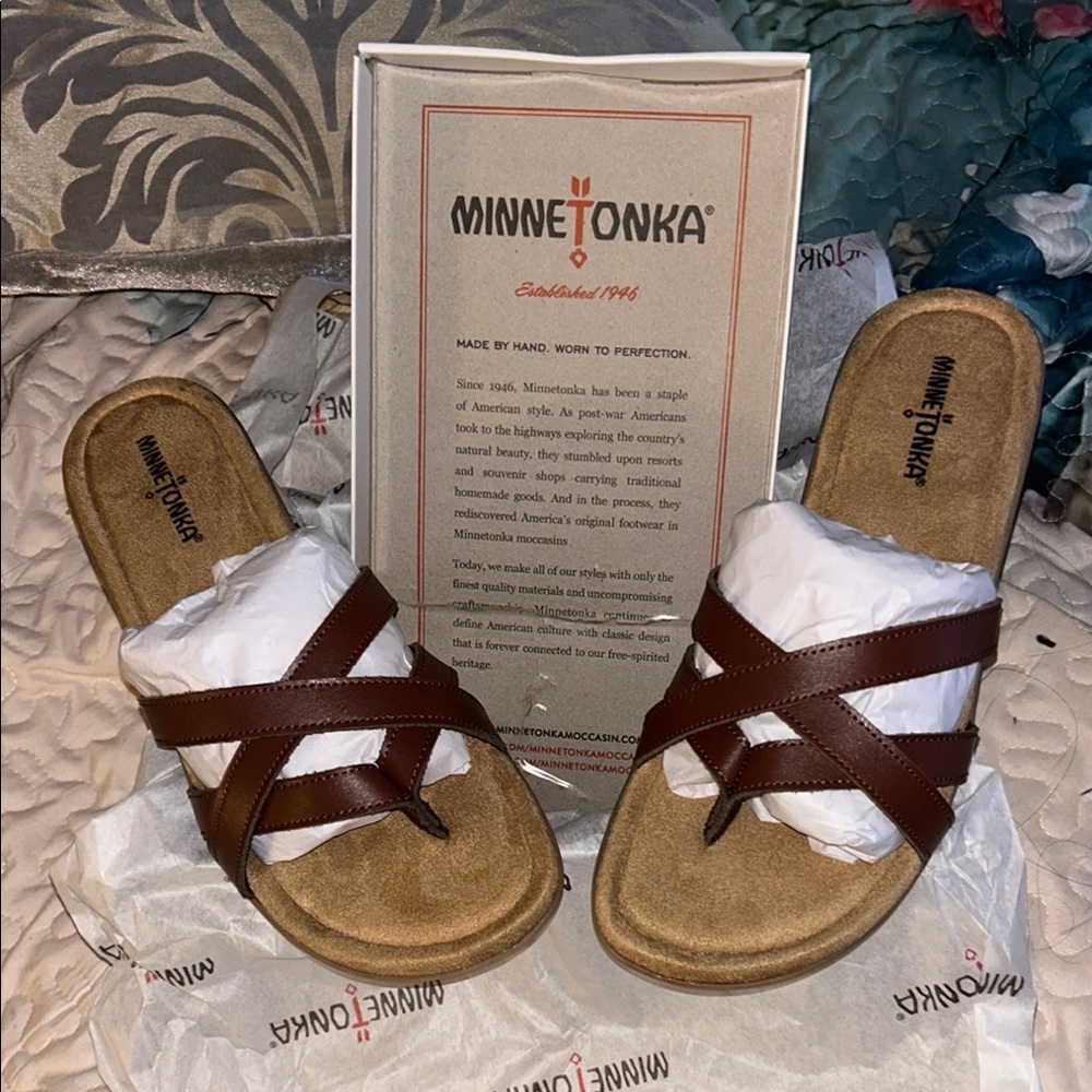 Minnetonka Brown Leather Sandals
